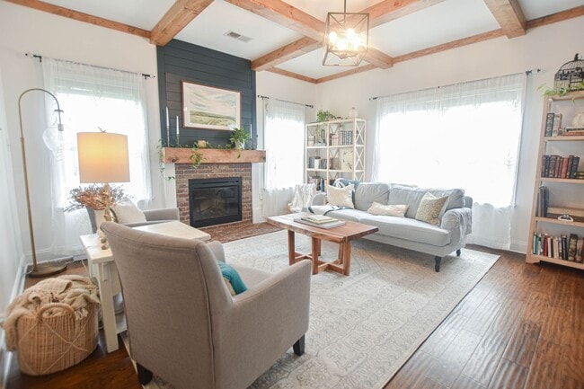 Photo - Pet Friendly Four Bedroom!