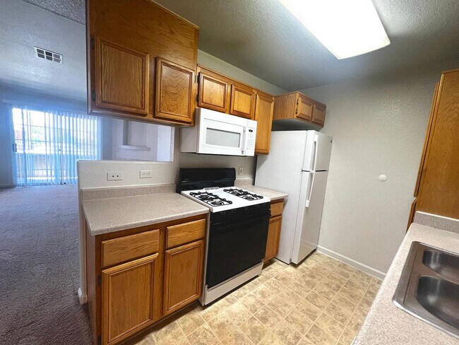 Photo - SPACIOUS 2BED/2BATH CONDO * SECOND FLOOR UNIT*
