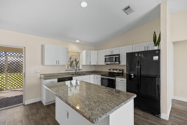 Photo - 2110 SW Trenton Ln