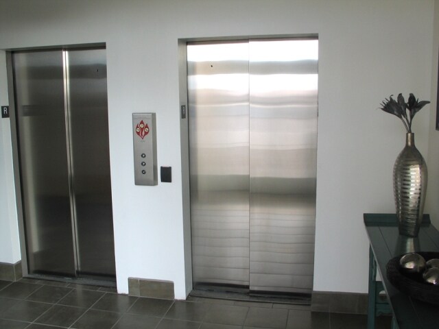 Photo - Sunrise Bank