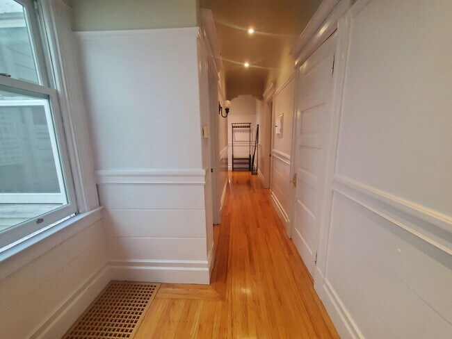 Photo - 1126 Masonic Ave