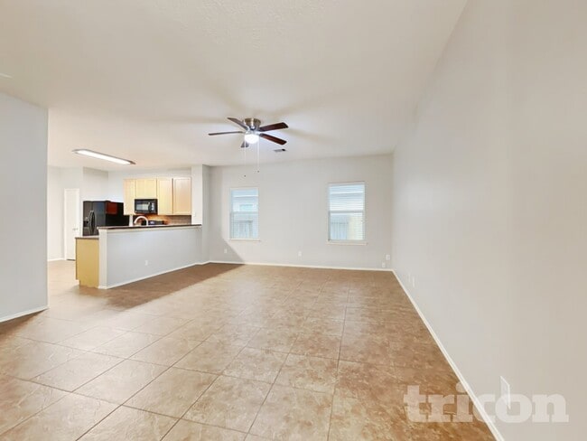 Photo - 130 Sacajewa Dr