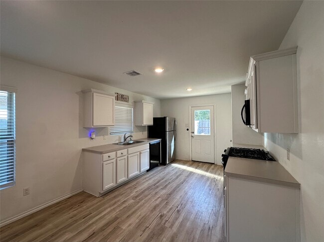 Photo - 33516 Orange Maple Wy