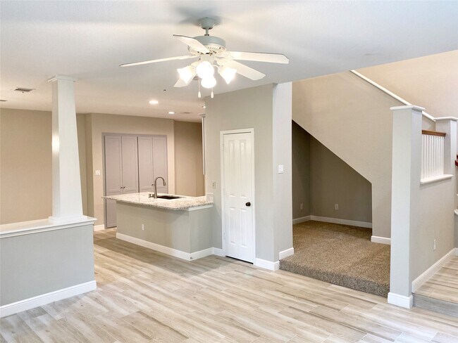 Photo - 66 Scarlet Woods Ct