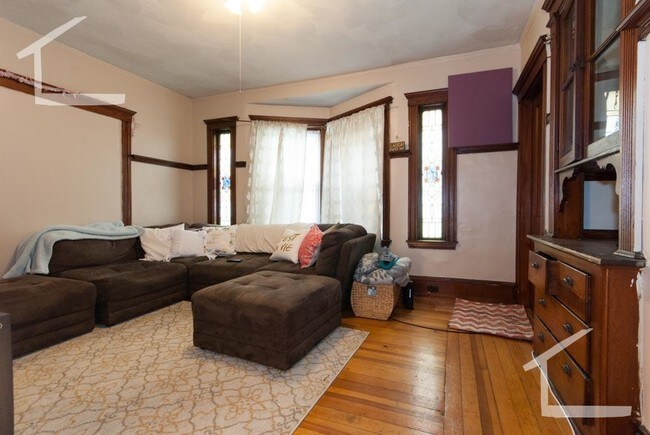 Photo - 550 Washington St Unit 1