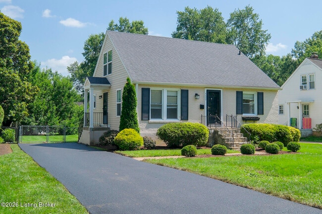 Photo - 4022 Gloucester Rd