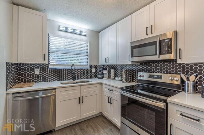 Photo - 3846 Moran Way