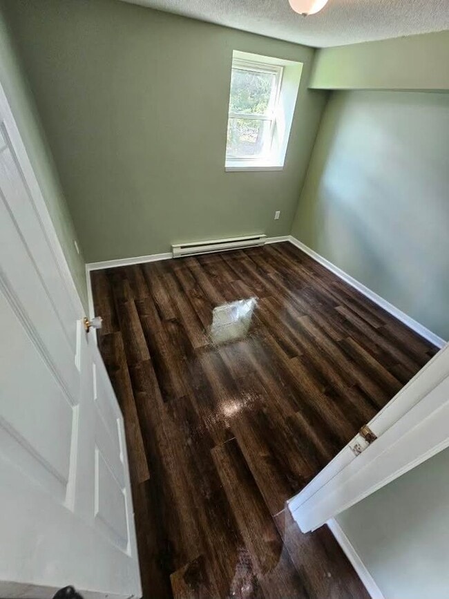 Photo - 10437 Rue Principale Unit 3