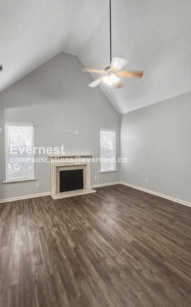 Photo - 1195 Washington Dr