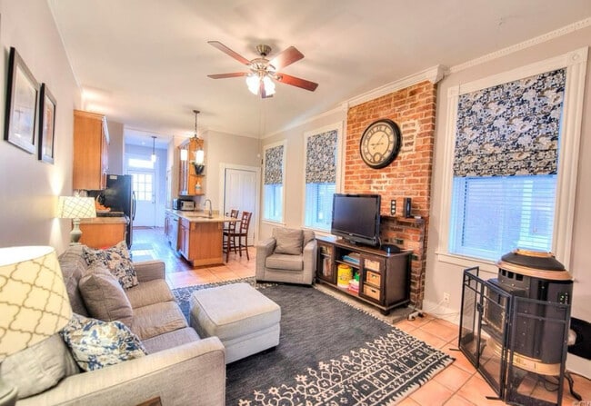 Photo - 2710 E Grace St