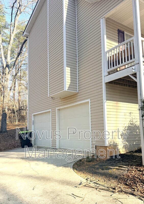 Photo - 3395 Woodlake Ln