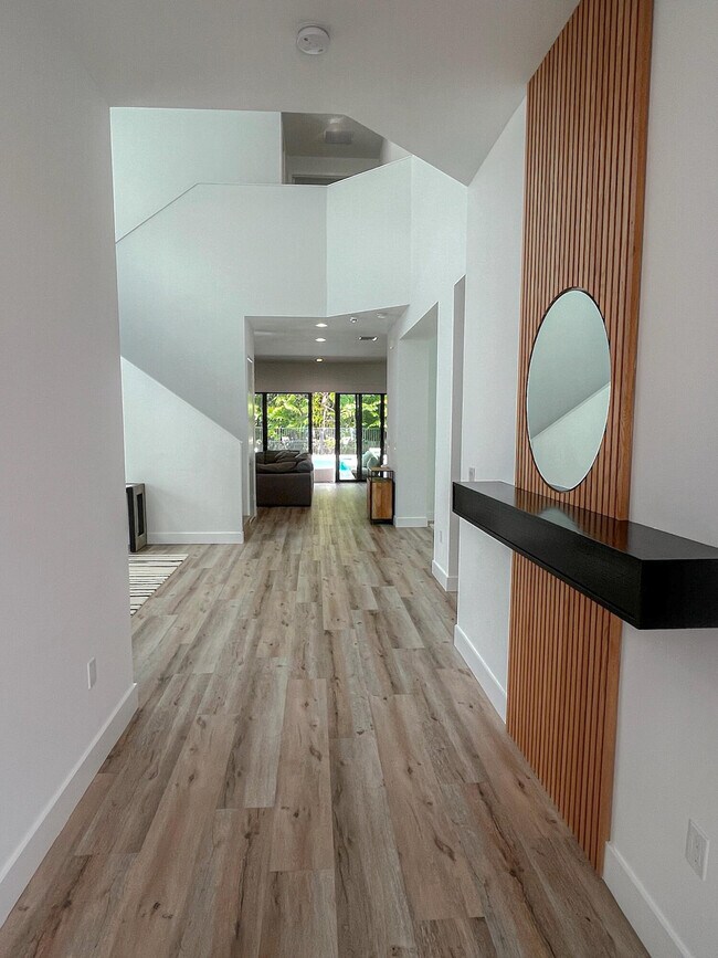 Photo - 8227 Oceanus Dr