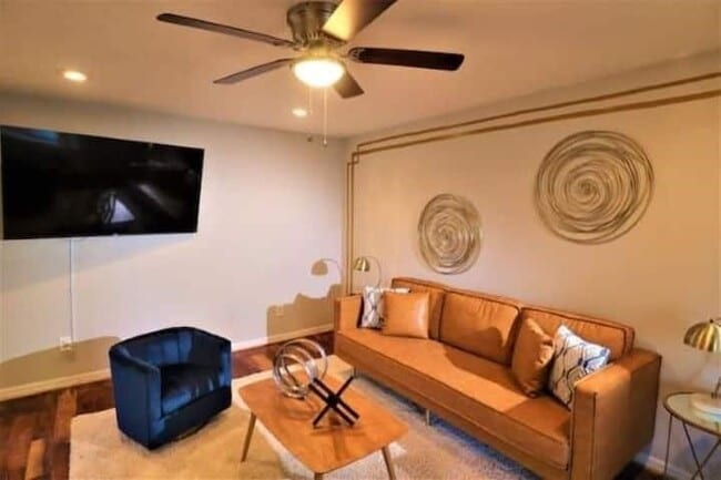 Building Photo - 4808 Michaux St Rental