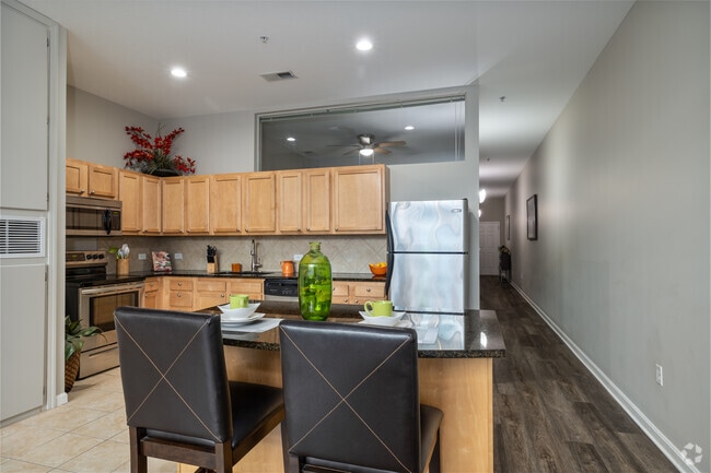 2BR, 2BA - 1,045-1,565SF - Dining Room