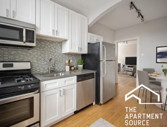 Photo - 2329 N Rockwell St Unit 2C