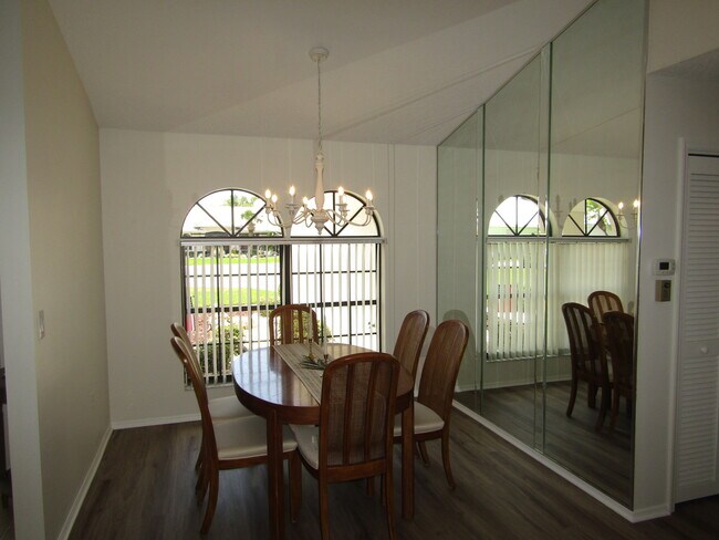 Photo - 1739 Waxwing Cir
