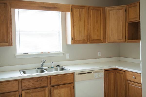 Photo - 127 Oakcrest Dr