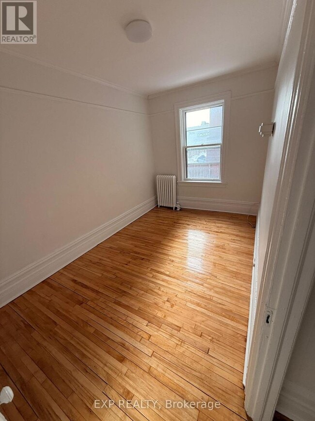 Photo - 366 Frank St