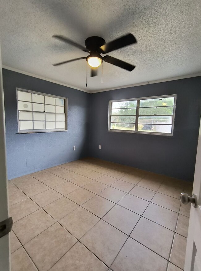 Photo - 2-Bedroom Home for Rent in Downtown Winter...