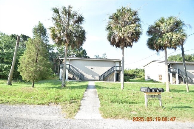 Building Photo - 2207 Irene St Rental