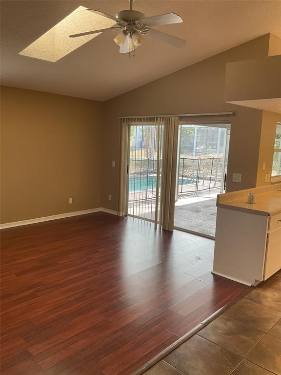 Photo - 8316 Summerside Ln