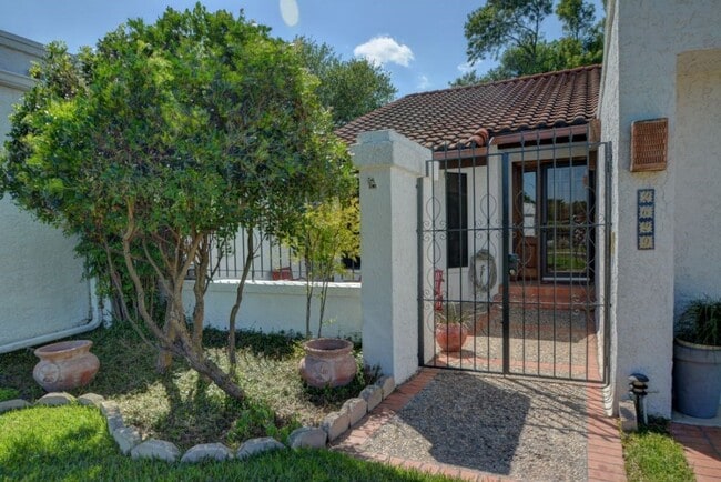 Photo - 2629 Calle Del Roble