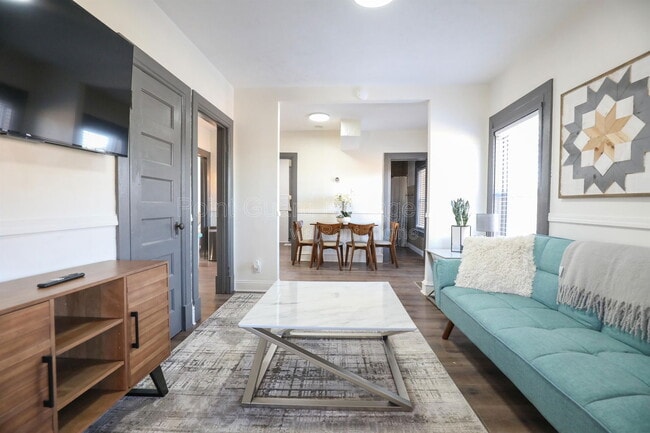 Photo - 3004 Marcy St