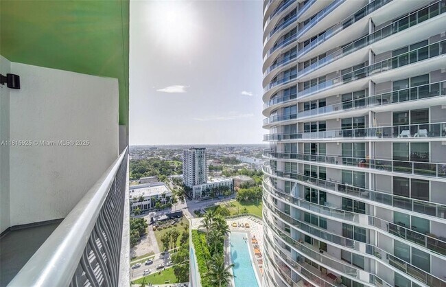 Photo - 1756 N Bayshore Dr Apartment