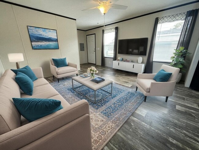 Building Photo - 38087 Johannes Dr