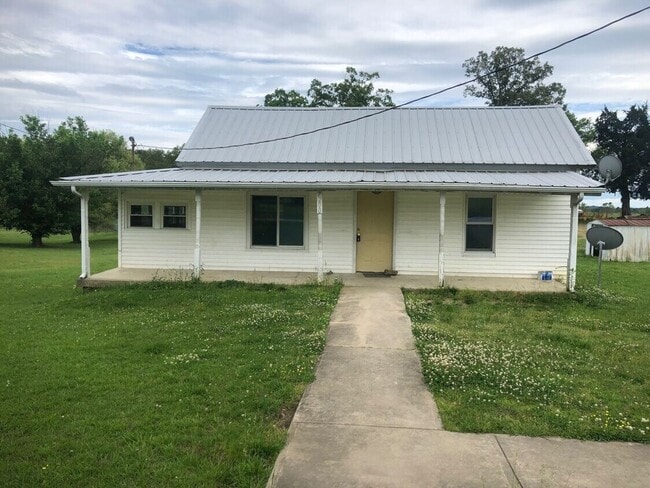 Building Photo - 2 Bedroom 1 Bath Home located in Greeneville, TN