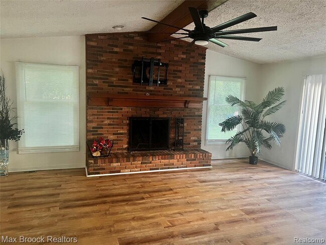 6330 Odessa Dr