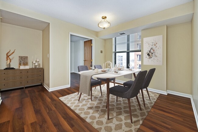 Photo - Evanston Place