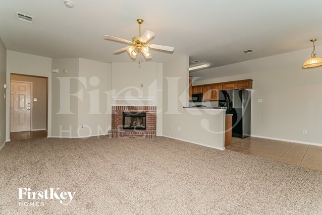 Photo - 207 Amherst Dr