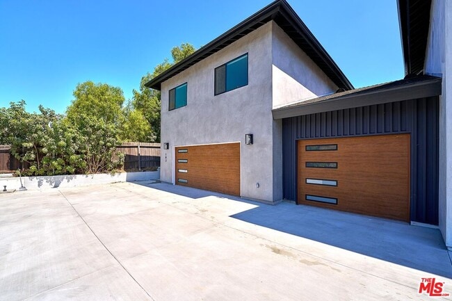 Photo - 102 Marion Blvd