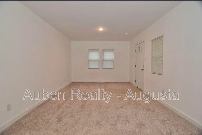 Photo - 601 Jefferson Dr