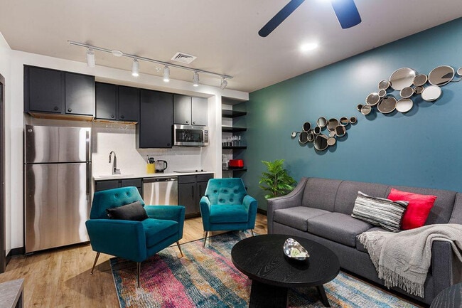 Photo - 611 Commerce St Unit ID1267079P