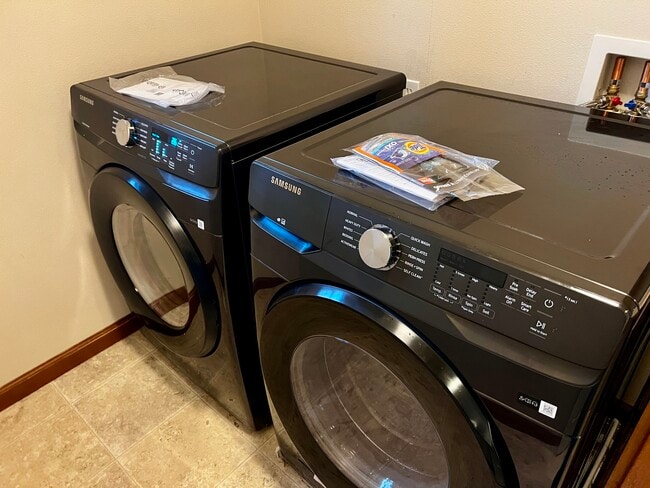 Photo - 19031 Waxen Rd