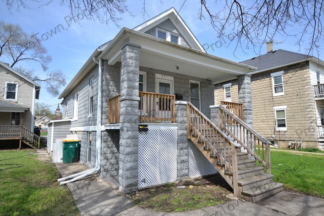 Building Photo - 835 N Broadway St Unit #2