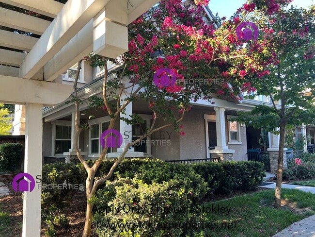 Photo - 110 Kingfisher St