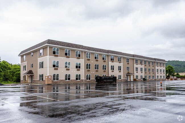 Building Exterior - Paddlers Point