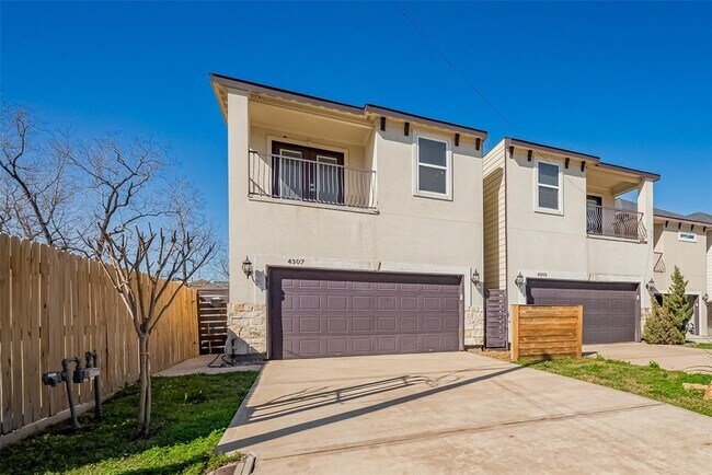 Photo - 4307 Hershe St