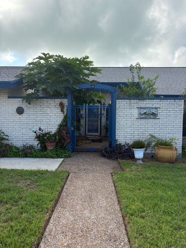120 Shore Dr