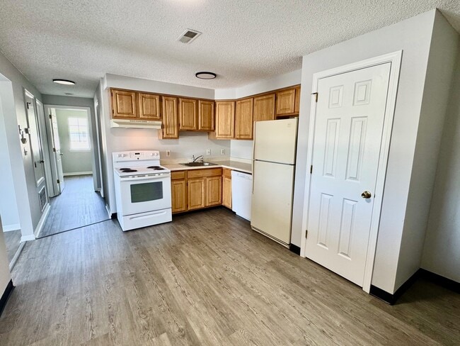 Photo - Creekside Lane Apartments