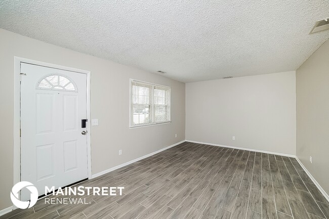 Photo - 470 Creekway Dr