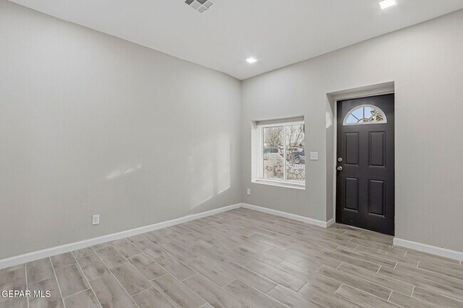 Photo - 9207 Santa Rosalia Ct