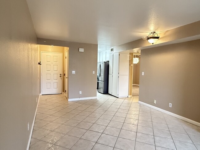Photo - 77 Village Cir