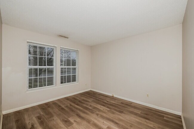 Photo - 6432 Nightshade Dr