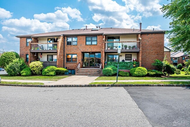 Building Photo - 135 Beverly Hl Ter