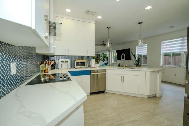 8526 NW 110 Pl