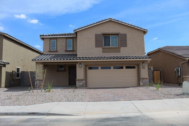Building Photo - "Spacious 4-Bedroom with 2.5 Baths availab...